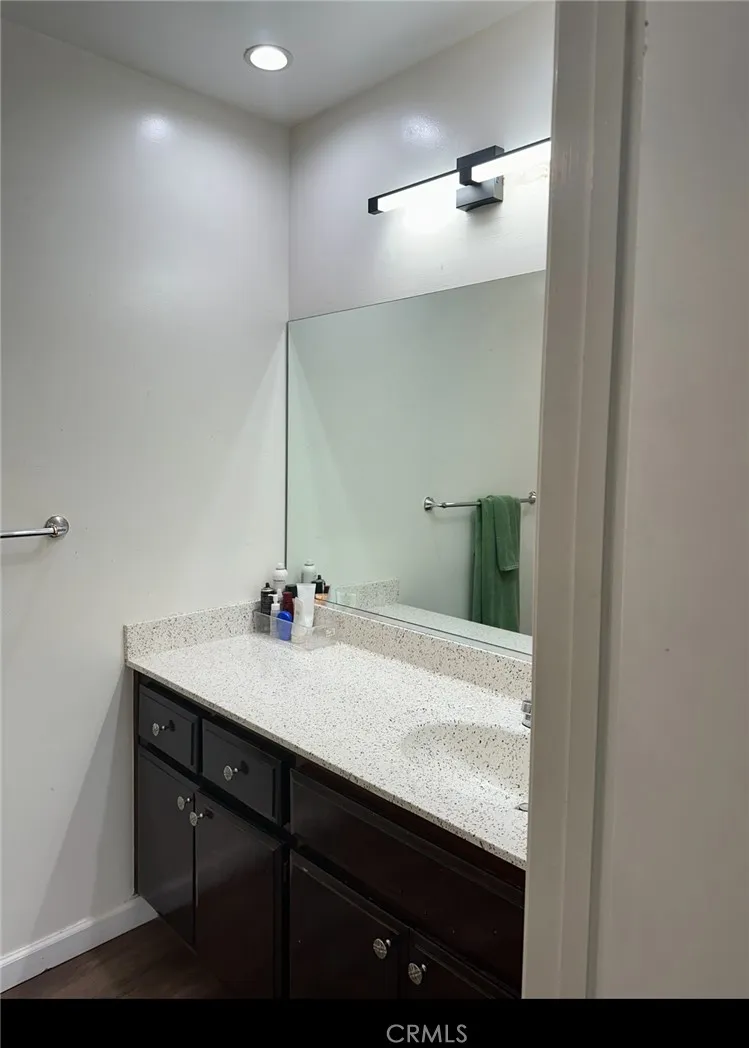 1119 Magnolia Avenue 2, Gardena, California 90247 home-pic-9