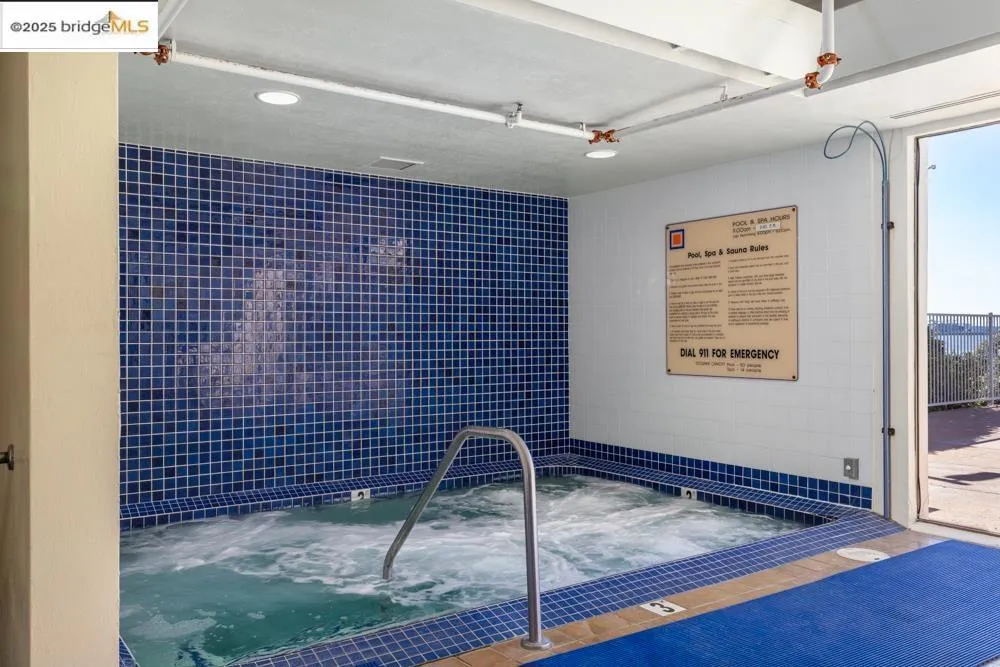 7 Commodore Drive A460, Emeryville, California 94608 home-pic-30