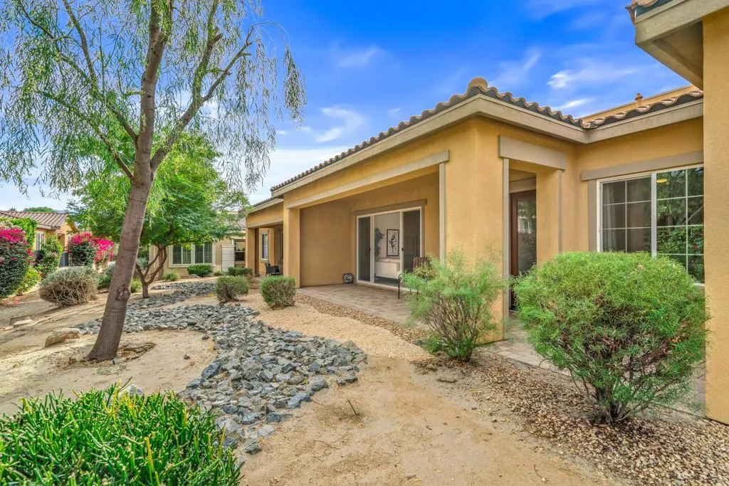 4018 Via Fragante 2, Palm Desert, California 92260 home-pic-45