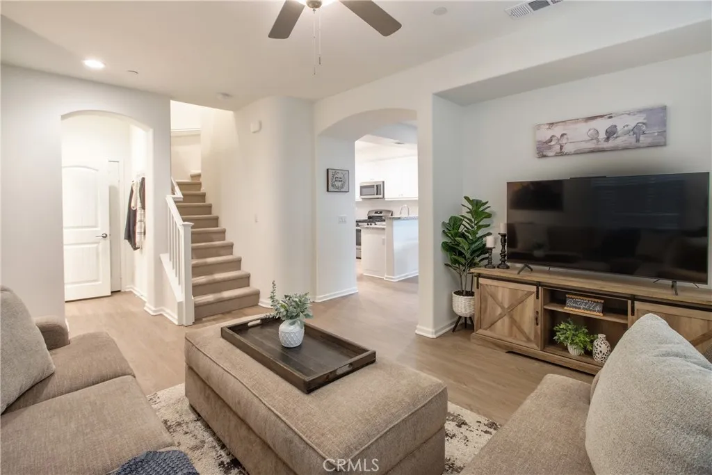 41985 Emelia, Murrieta, California 92562 home-pic-5