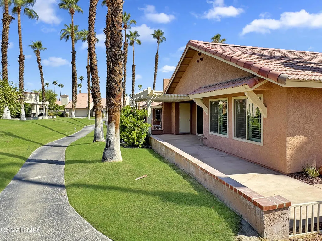 42215 Sultan Avenue, Palm Desert, California 92211 home-pic-33