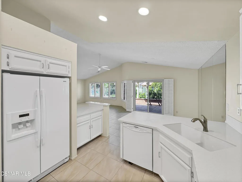 42215 Sultan Avenue, Palm Desert, California 92211 home-pic-49
