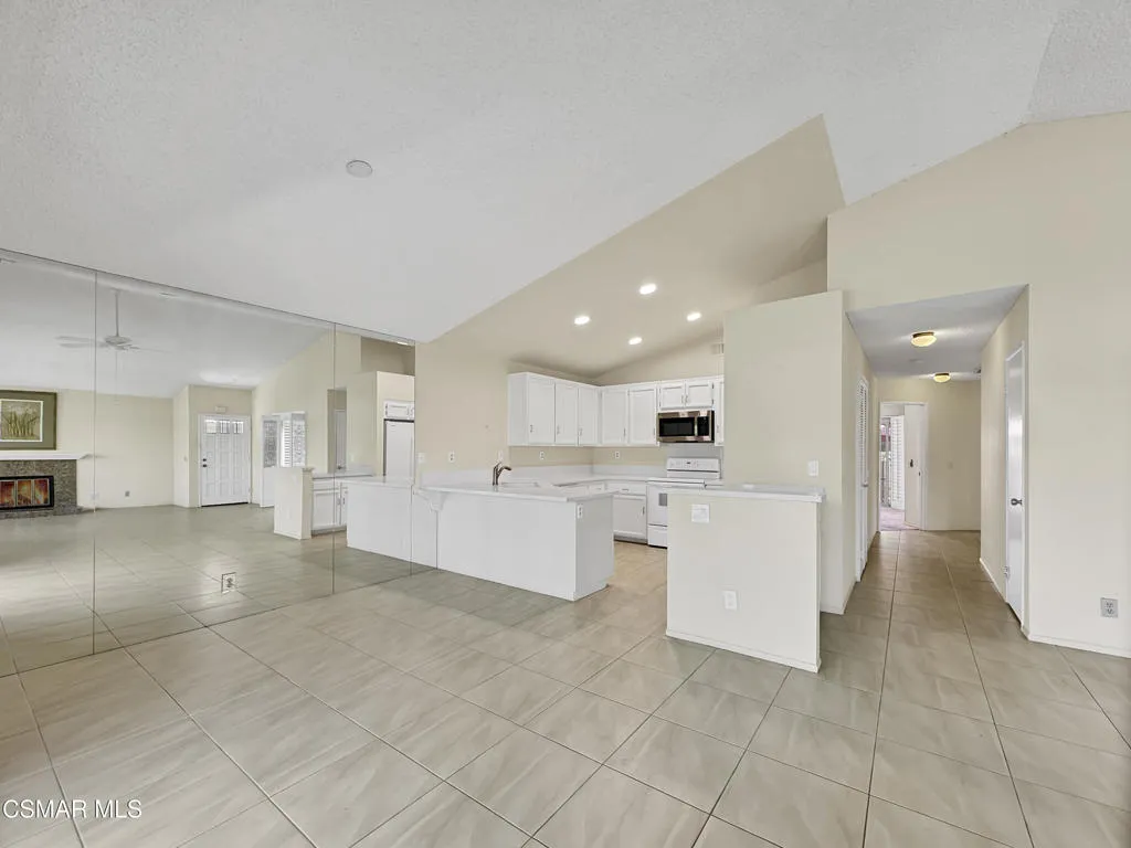 42215 Sultan Avenue, Palm Desert, California 92211 home-pic-46
