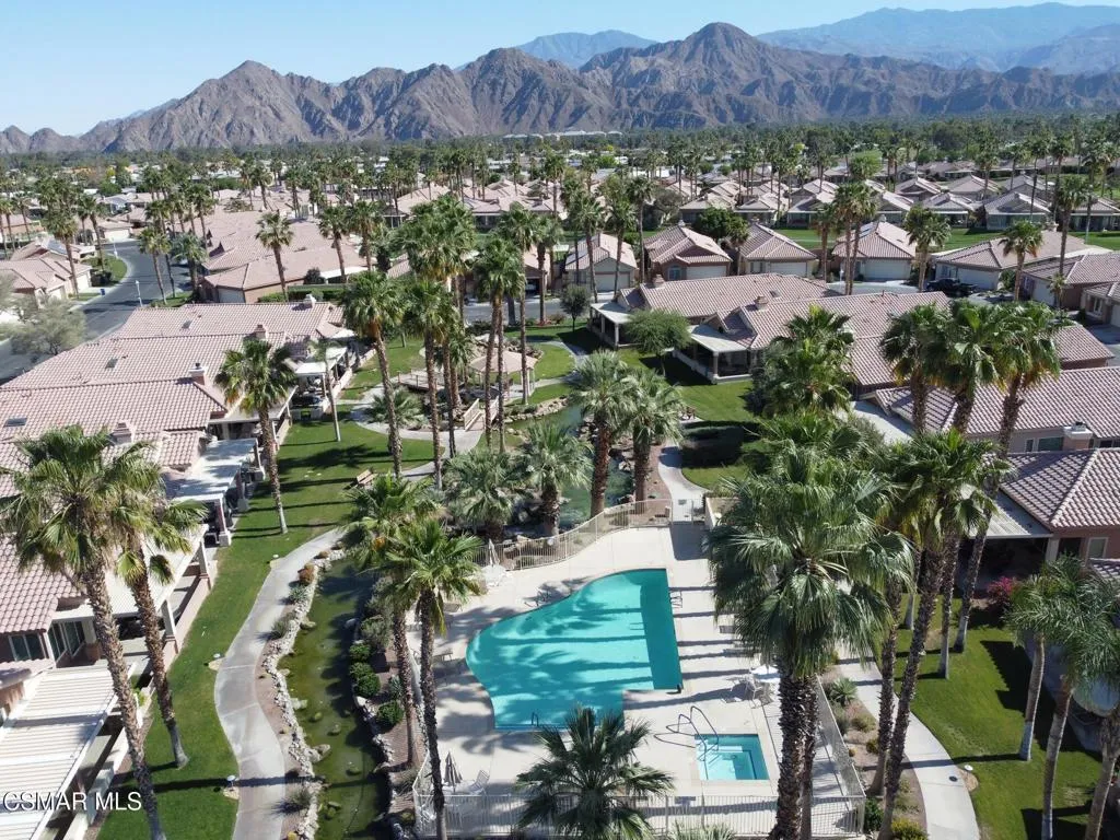 42215 Sultan Avenue, Palm Desert, California 92211 home-pic-4