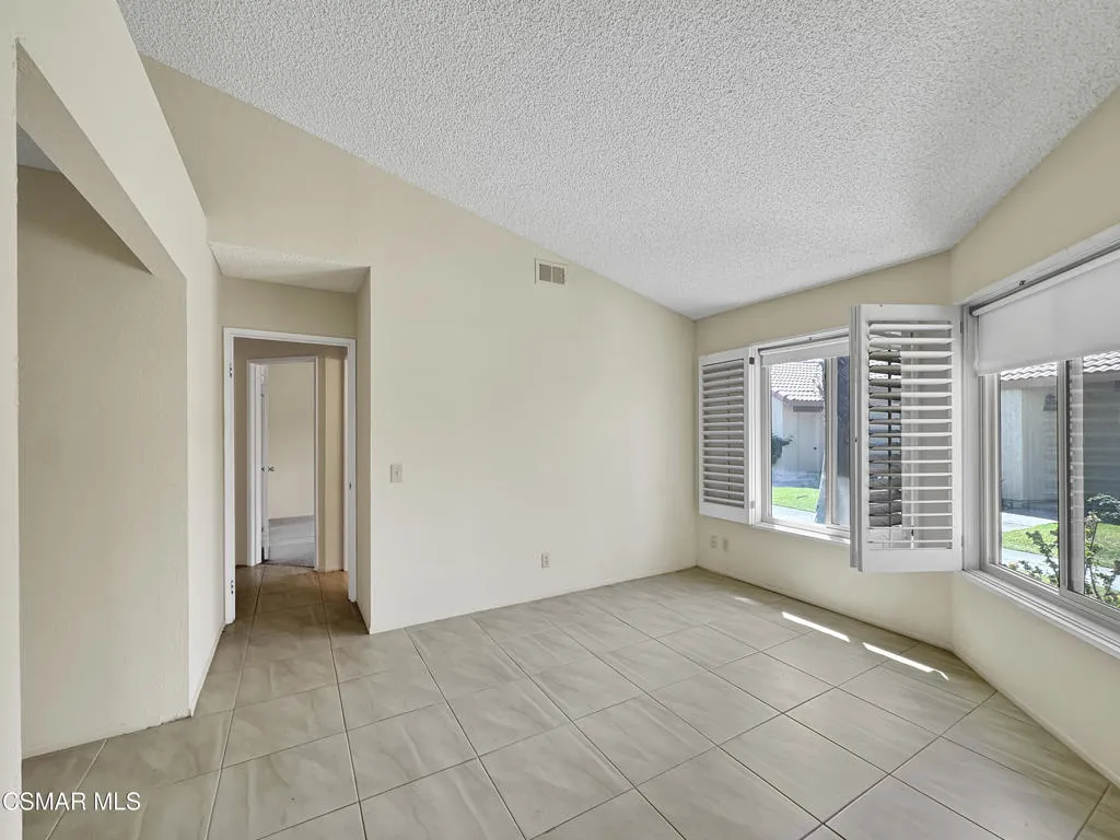 42215 Sultan Avenue, Palm Desert, California 92211 home-pic-62