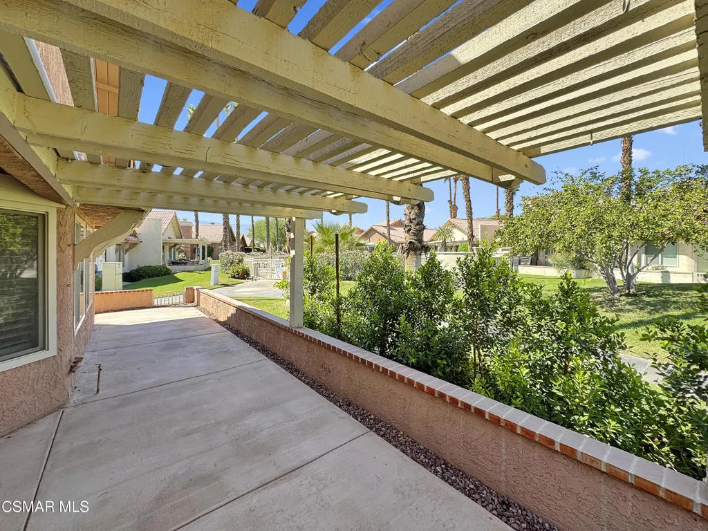 42215 Sultan Avenue, Palm Desert, California 92211 home-pic-30