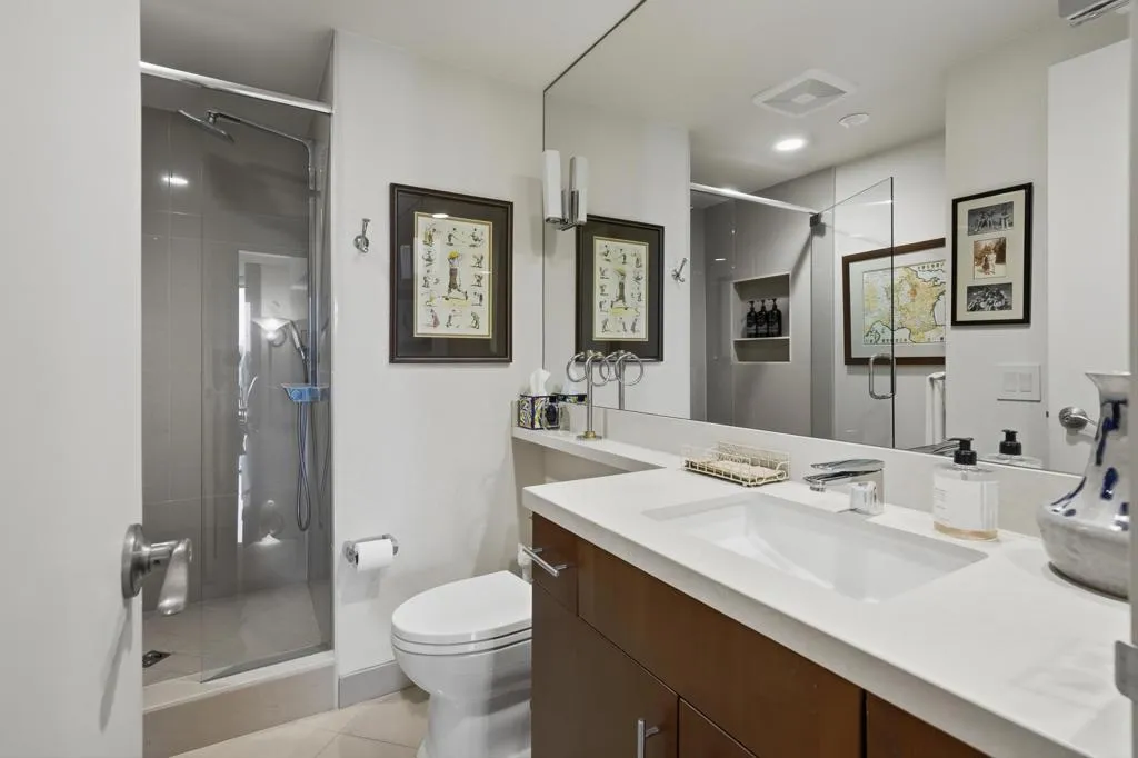 900 Island Drive 207, Rancho Mirage, California 92270 home-pic-17