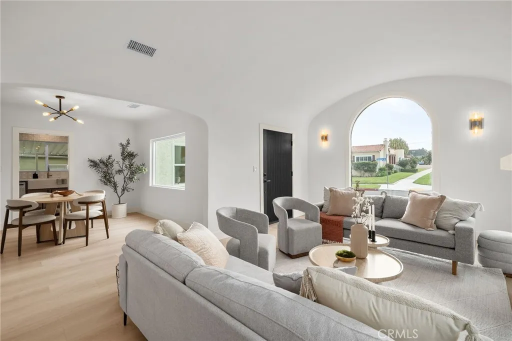 3477 Floresta, Los Angeles, California 90043 home-pic-6