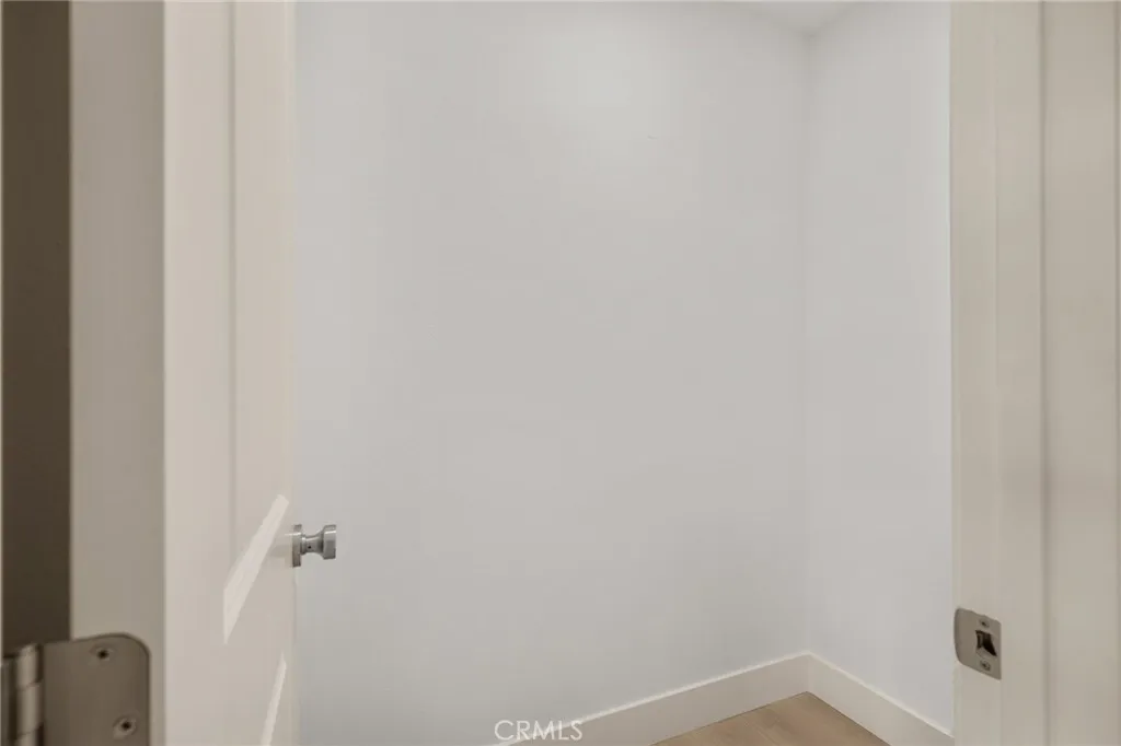 3477 Floresta, Los Angeles, California 90043 home-pic-16