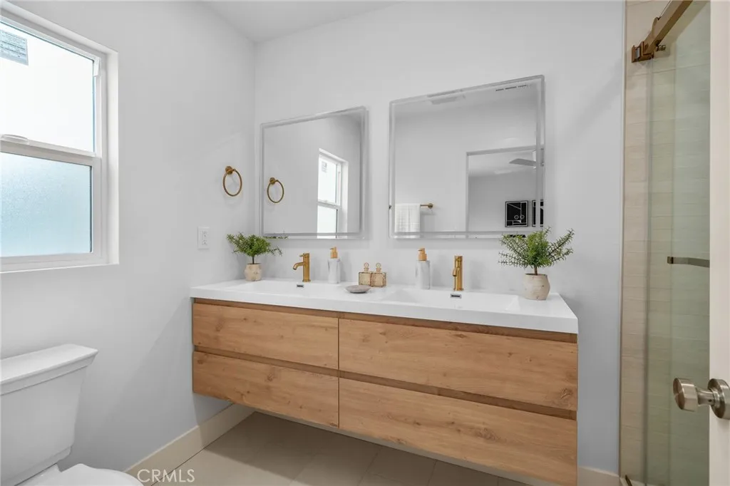 3477 Floresta, Los Angeles, California 90043 home-pic-17