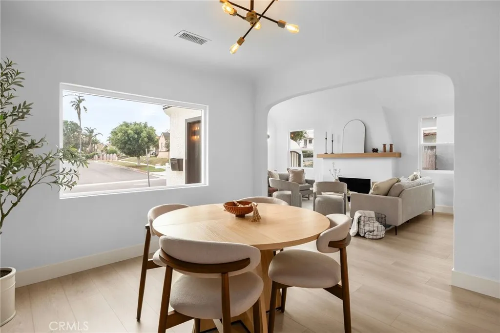 3477 Floresta, Los Angeles, California 90043 home-pic-8