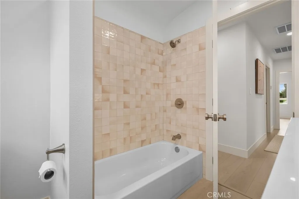 3477 Floresta, Los Angeles, California 90043 home-pic-23