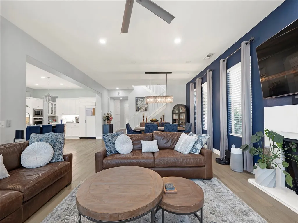 27741 Claremore, Santa Clarita, California 91350 home-pic-6