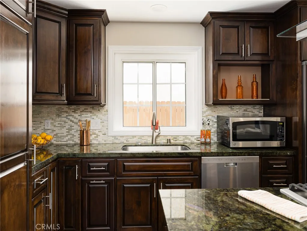 1057 W 13th, San Pedro, California 90731 home-pic-4