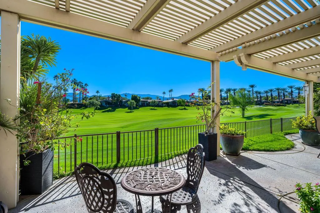 811 Deer Haven Circle, Palm Desert, California 92211 home-pic-0