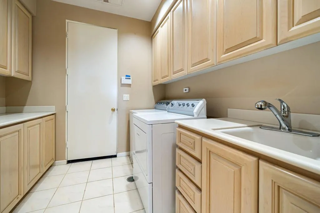 811 Deer Haven Circle, Palm Desert, California 92211 home-pic-43