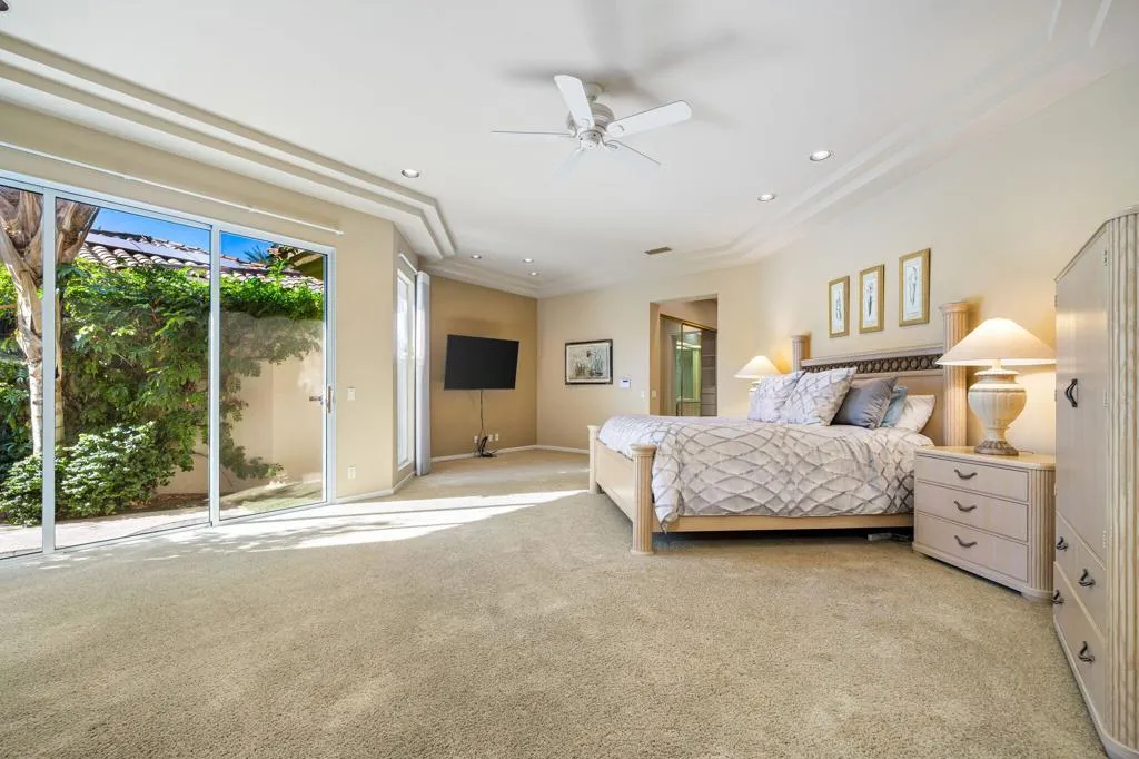 811 Deer Haven Circle, Palm Desert, California 92211 home-pic-27