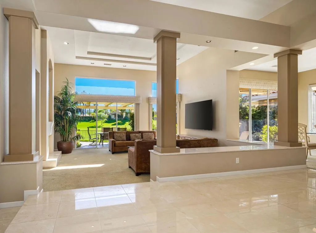 811 Deer Haven Circle, Palm Desert, California 92211 home-pic-10