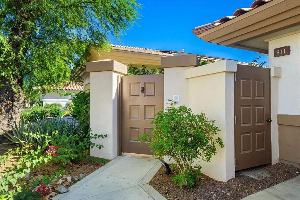 811 Deer Haven Circle, Palm Desert, California 92211 home-pic-48