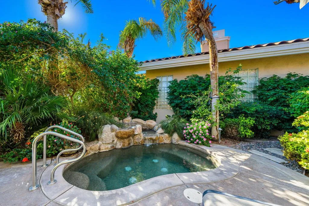 811 Deer Haven Circle, Palm Desert, California 92211 home-pic-26