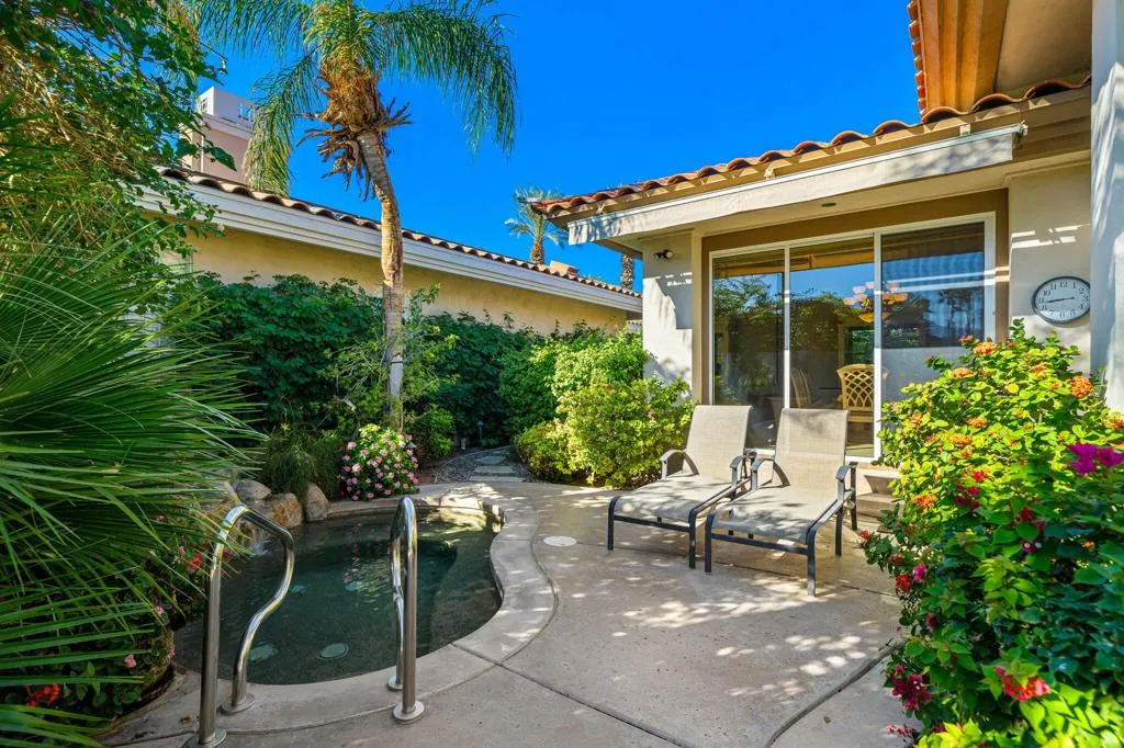811 Deer Haven Circle, Palm Desert, California 92211 home-pic-25