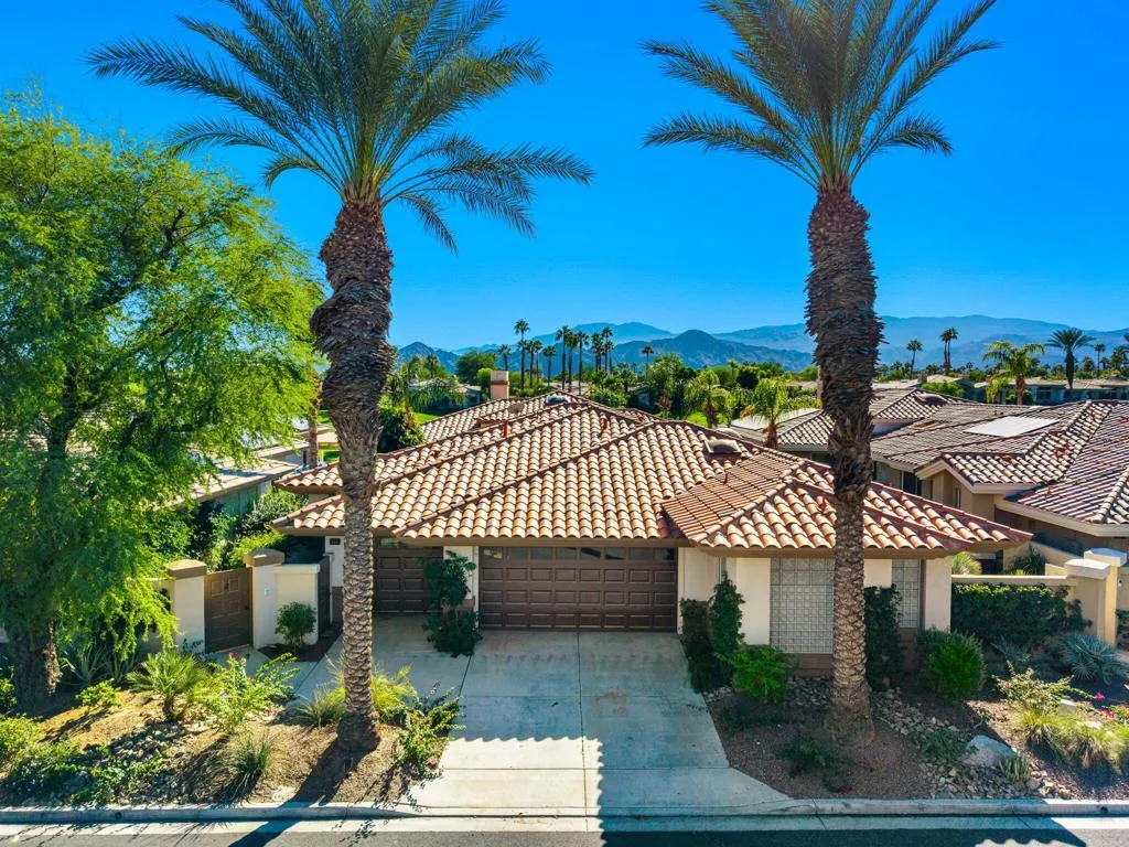 811 Deer Haven Circle, Palm Desert, California 92211 home-pic-8