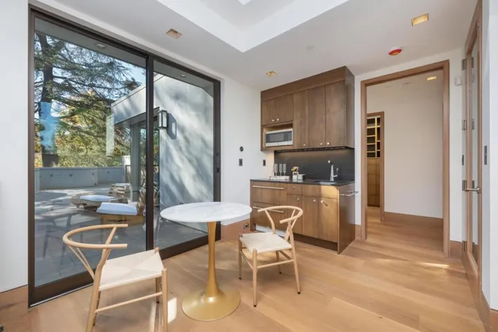 94 Yale Road, Menlo Park, California 94025