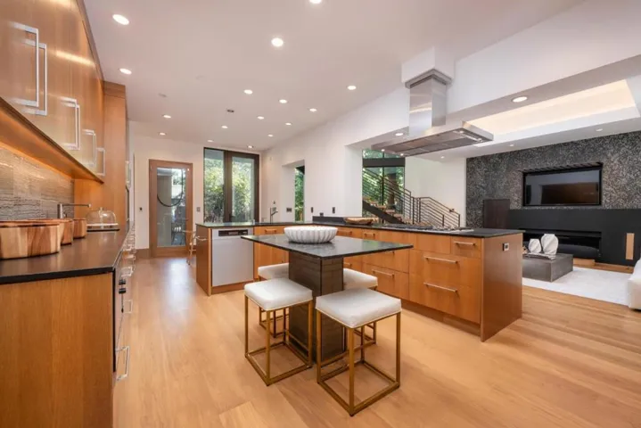 94 Yale Road, Menlo Park, California 94025