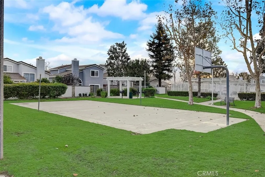 6756 Summerfield Court, Chino, California 91710 home-pic-18