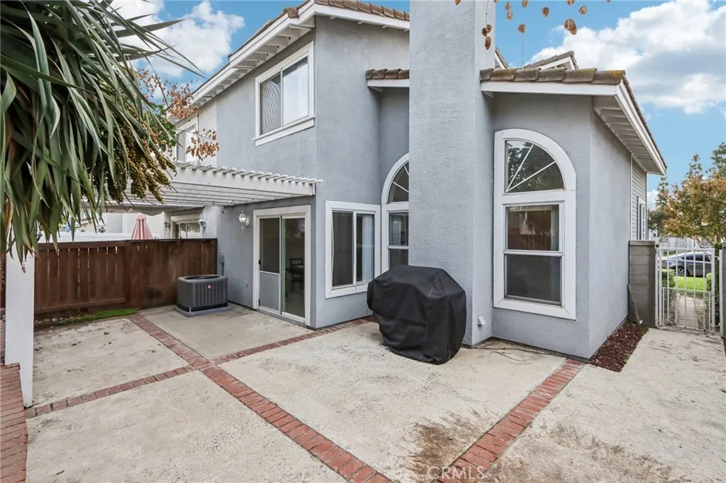 6756 Summerfield Court, Chino, California 91710 home-pic-6