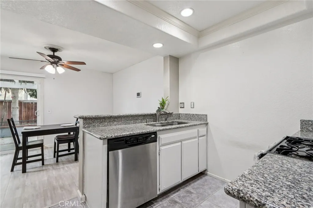 6756 Summerfield Court, Chino, California 91710 home-pic-11