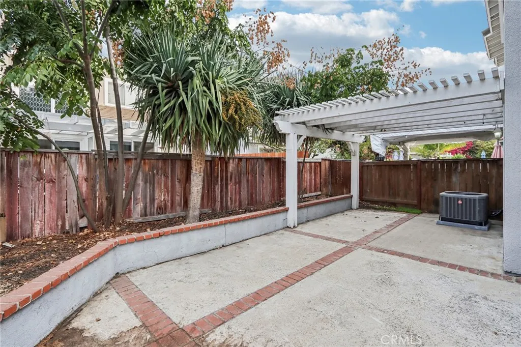 6756 Summerfield Court, Chino, California 91710 home-pic-8