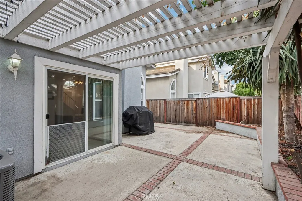 6756 Summerfield Court, Chino, California 91710 home-pic-7
