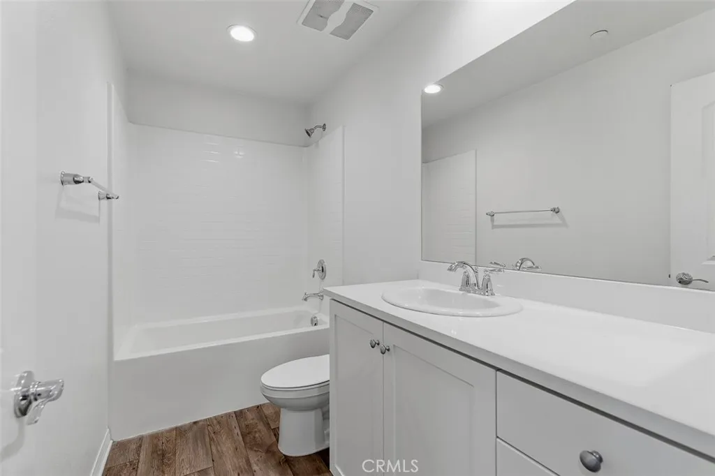 7252 Medley Lane, Fontana, California 92336 home-pic-15