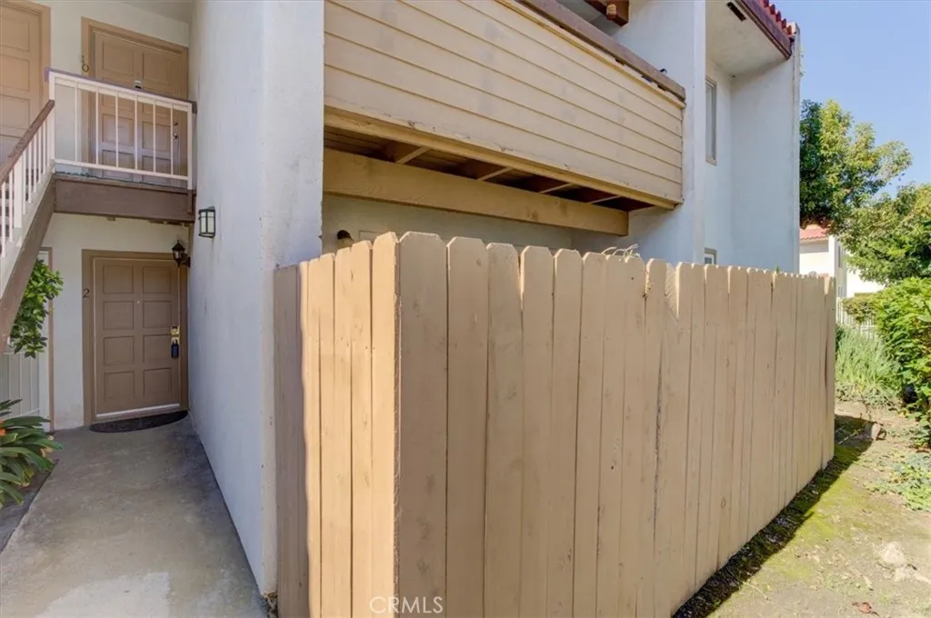 2521 W Sunflower H2, Santa Ana, California 92704 home-pic-1
