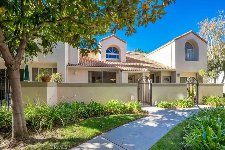 11383 Old Ranch, Chatsworth, California 91311