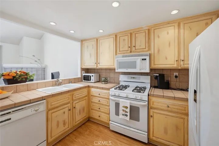 11383 Old Ranch, Chatsworth, California 91311