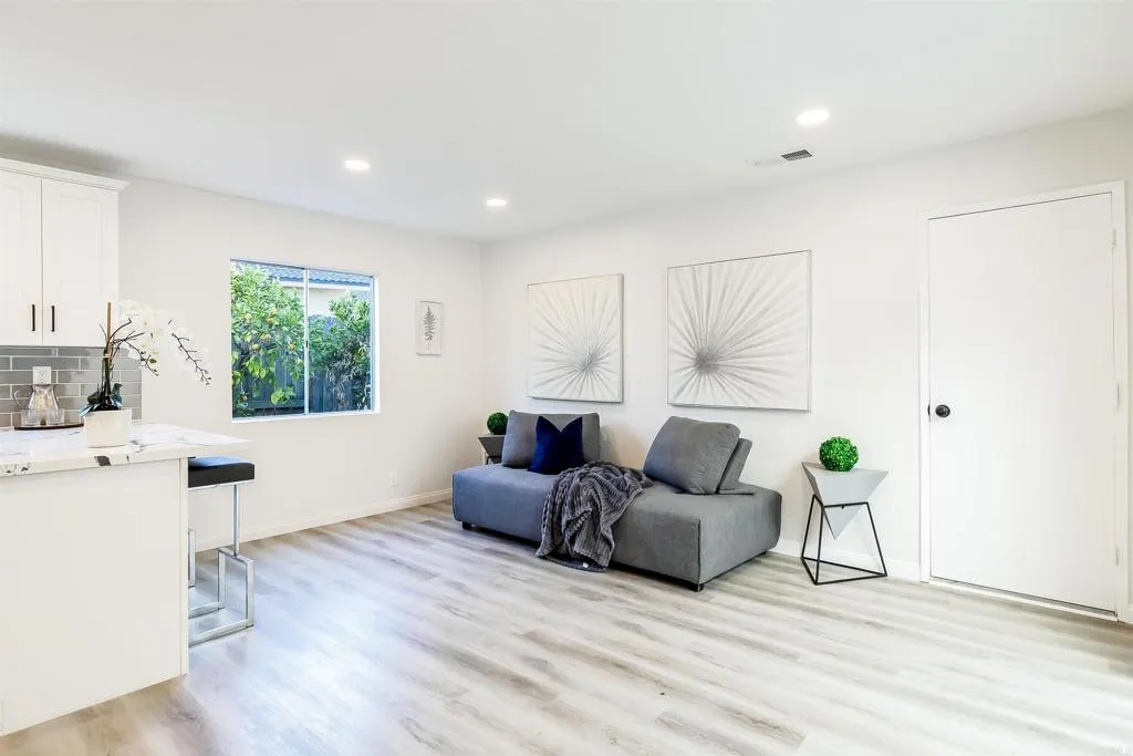 1446 San Carlos Place, Escondido, California 92026 home-pic-16