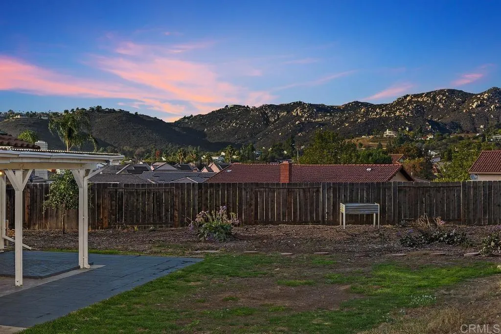 1446 San Carlos Place, Escondido, California 92026 home-pic-46