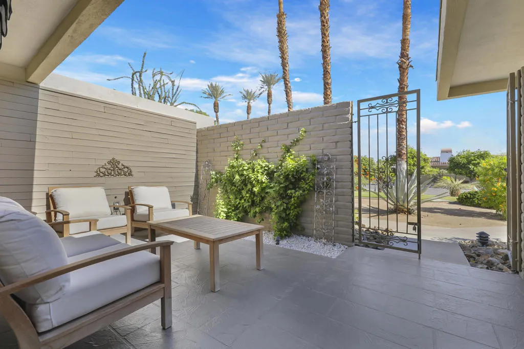 45215 Camino Dorado, Indian Wells, California 92210 home-pic-1