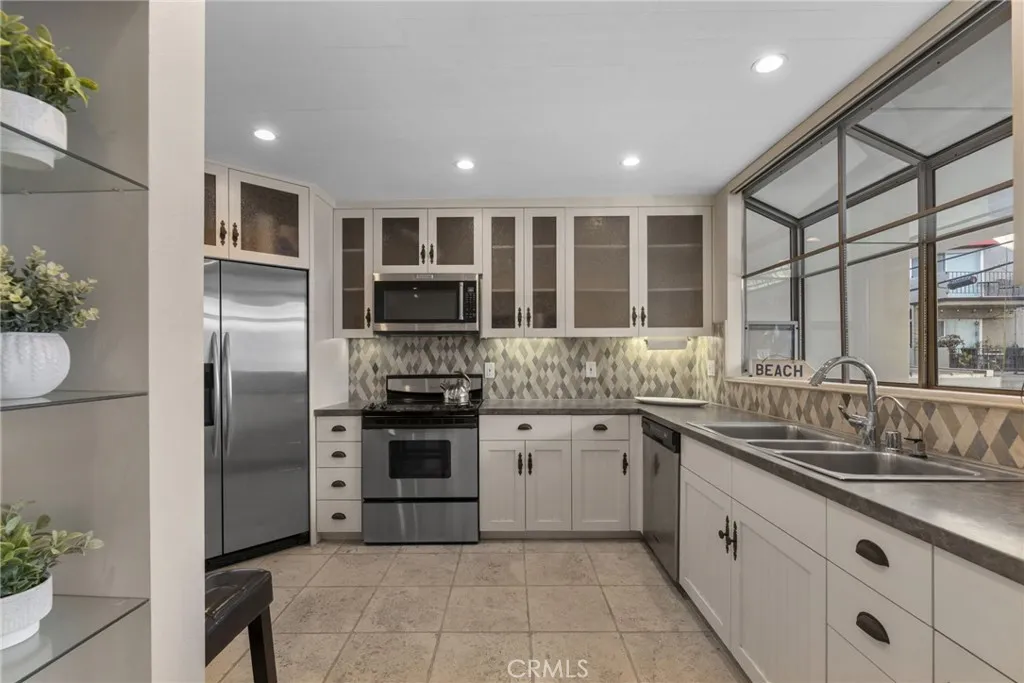 4 Jib Street 3, Marina Del Rey, California 90292 home-pic-15