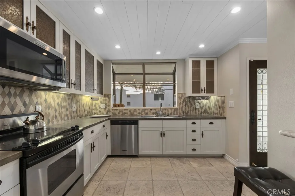 4 Jib Street 3, Marina Del Rey, California 90292 home-pic-16