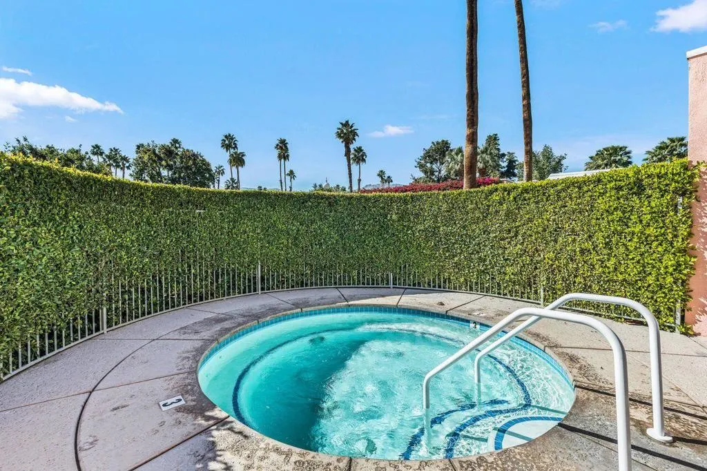 47212 Marrakesh Drive, Palm Desert, California 92260 home-pic-24
