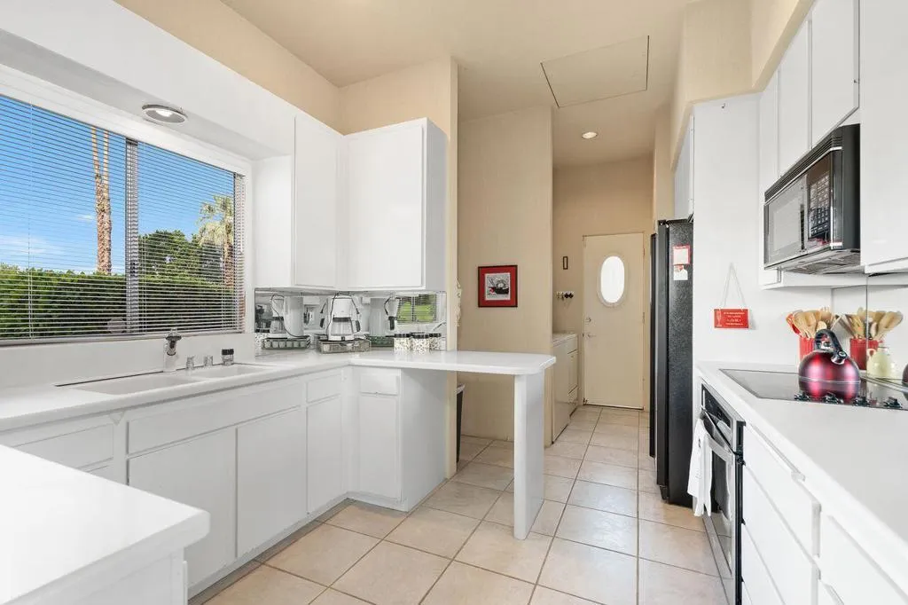 47212 Marrakesh Drive, Palm Desert, California 92260 home-pic-7