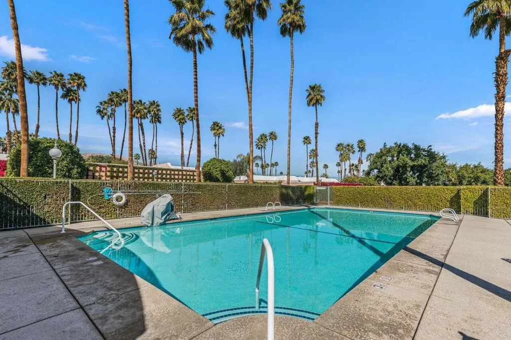 47212 Marrakesh Drive, Palm Desert, California 92260 home-pic-25