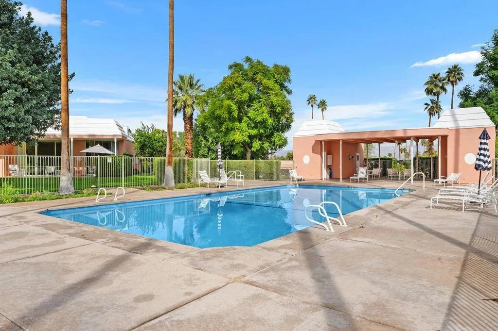 47212 Marrakesh Drive, Palm Desert, California 92260 home-pic-22