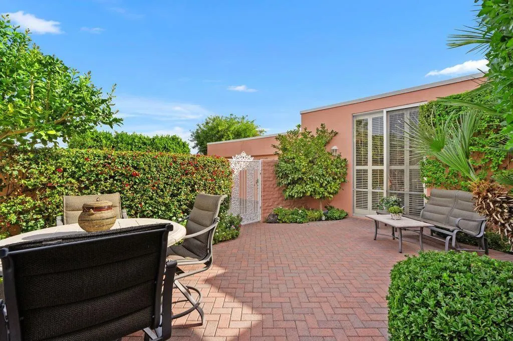 47212 Marrakesh Drive, Palm Desert, California 92260 home-pic-1