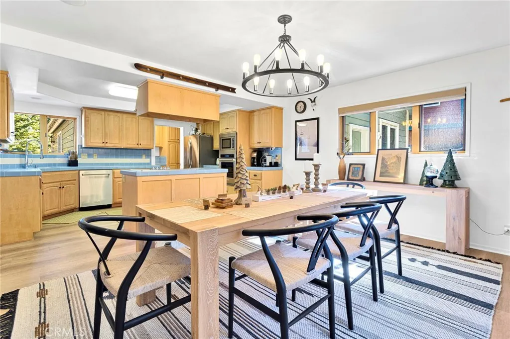 556 Killington, Big Bear Lake, California 92315 home-pic-10