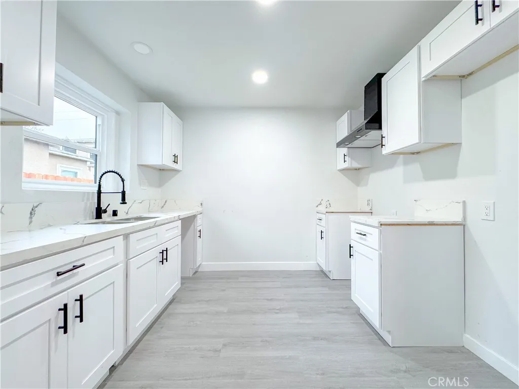 5557 Lemon Avenue, Long Beach, California 90805 home-pic-4