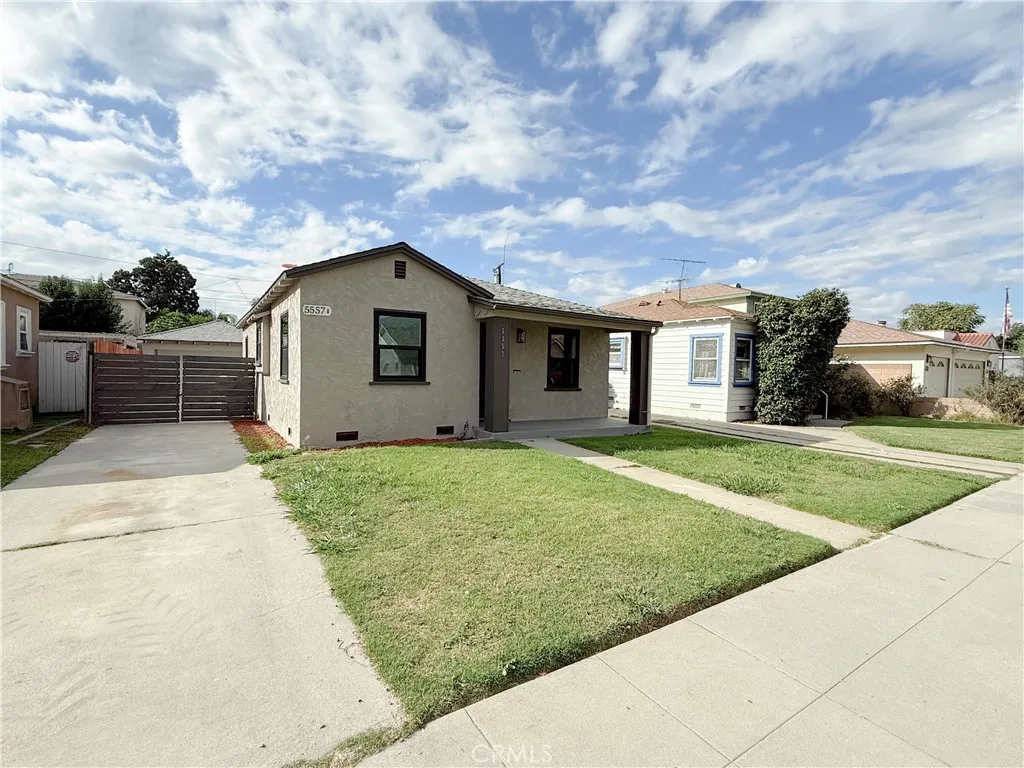 5557 Lemon Avenue, Long Beach, California 90805 home-pic-1